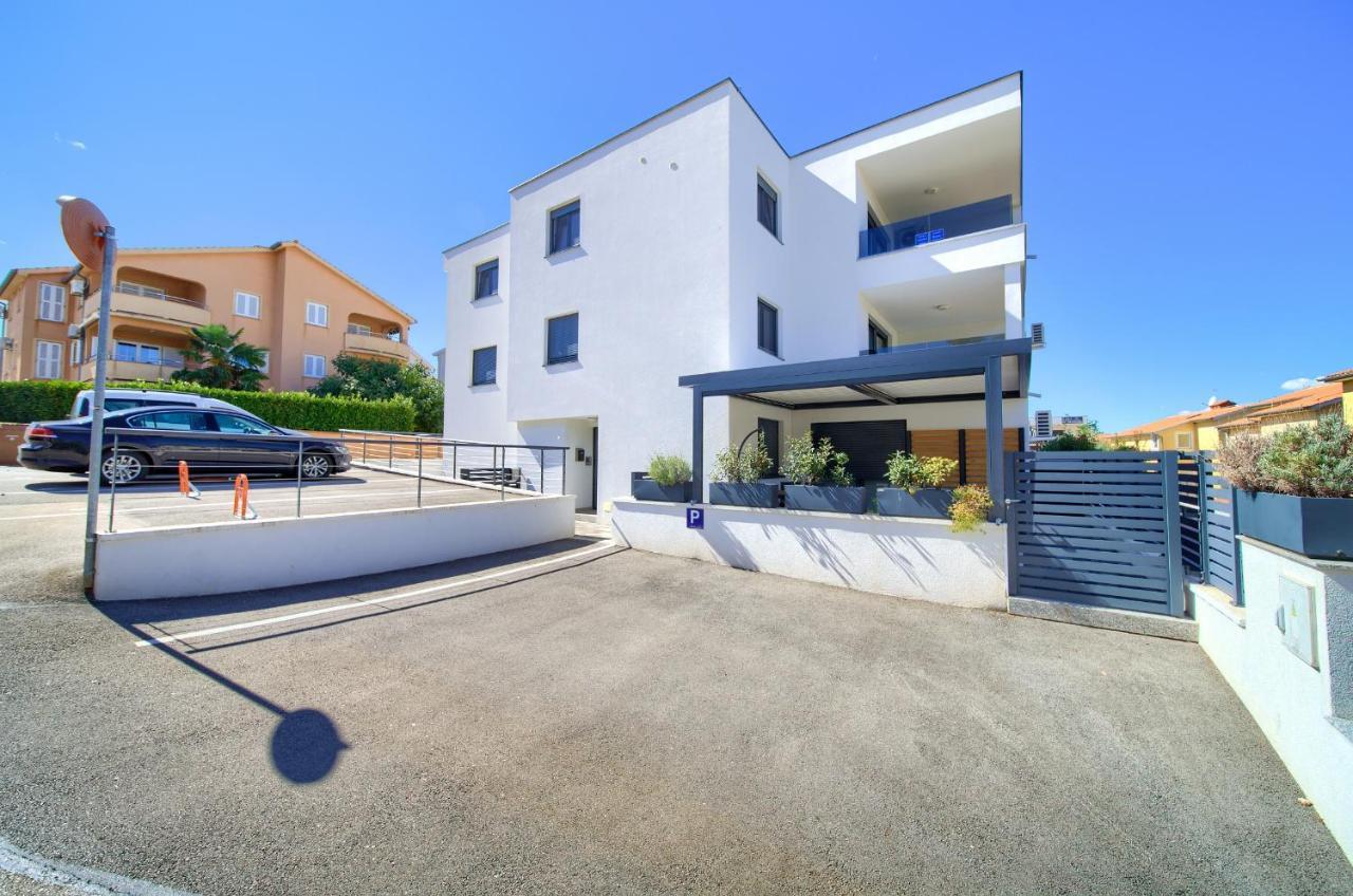 Apartments Nadica Deluxe マリンスカ エクステリア 写真
