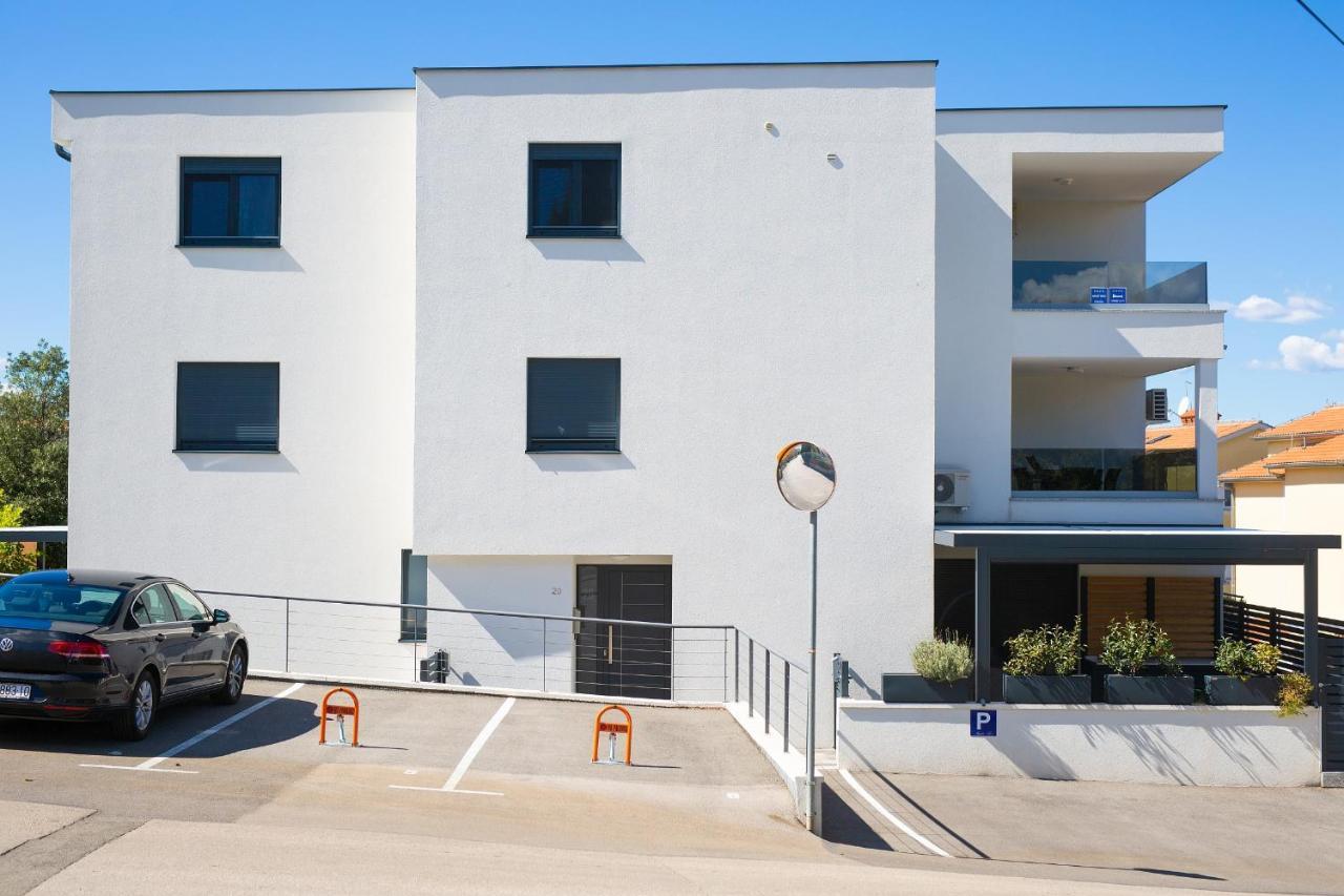 Apartments Nadica Deluxe マリンスカ エクステリア 写真